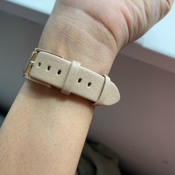 Michael Kors MK2748 women’s leather strap watch - Picture 4 of 7